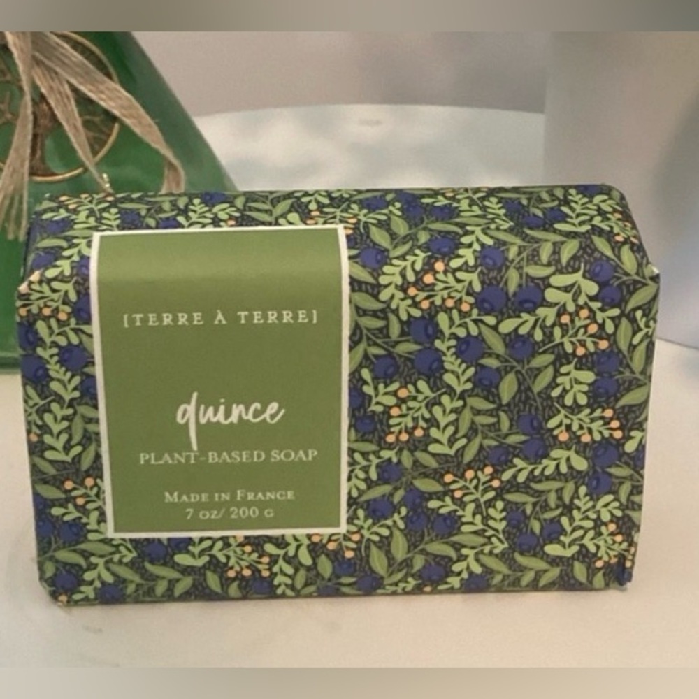 (Terre A Terre) Vegan Healthy Green Quince Scented Soap BarBath made in France